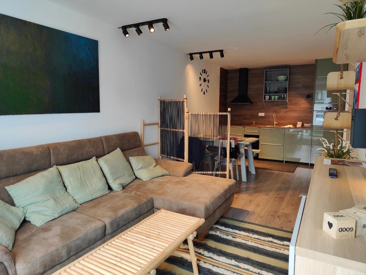 Beachfront Paradise Ezuest Panorama Lakeview Apartment With Panoramic Terrace 希欧福克 外观 照片